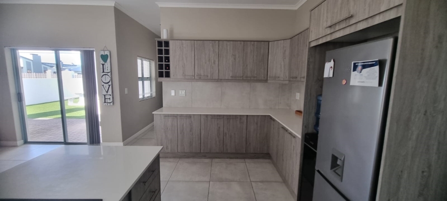 2 Bedroom Property for Sale in Blue Lagoon Western Cape